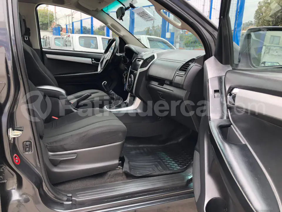 Foto 8 de Chevrolet D MAX CRDI FULL 2.5.