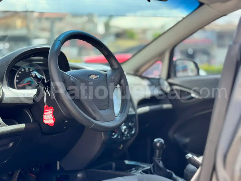 Foto 13 de Chevrolet SAIL LTZ