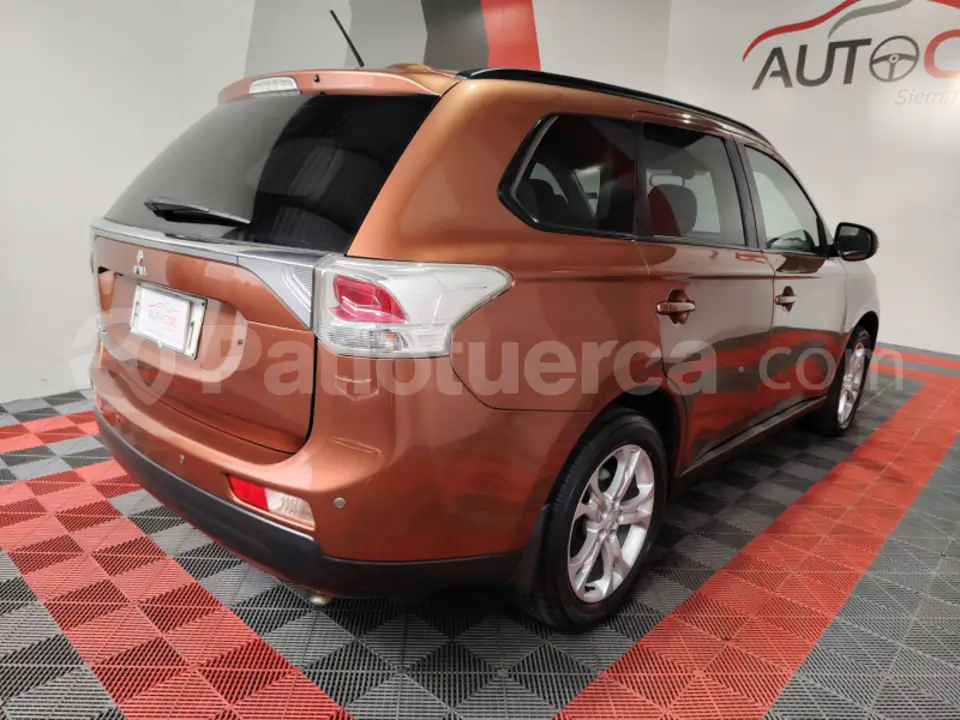 Foto 3 de Mitsubishi Outlander