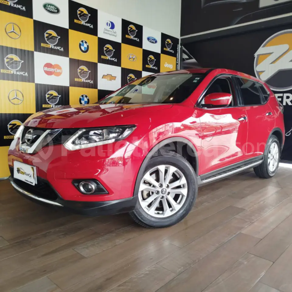 Foto 1 de Nissan X-Trail Sense