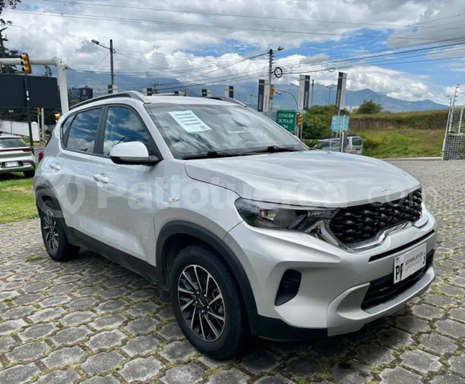 Foto 3 de Kia Sonet AC