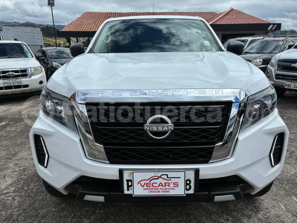 Foto 2 de Nissan Frontier SE