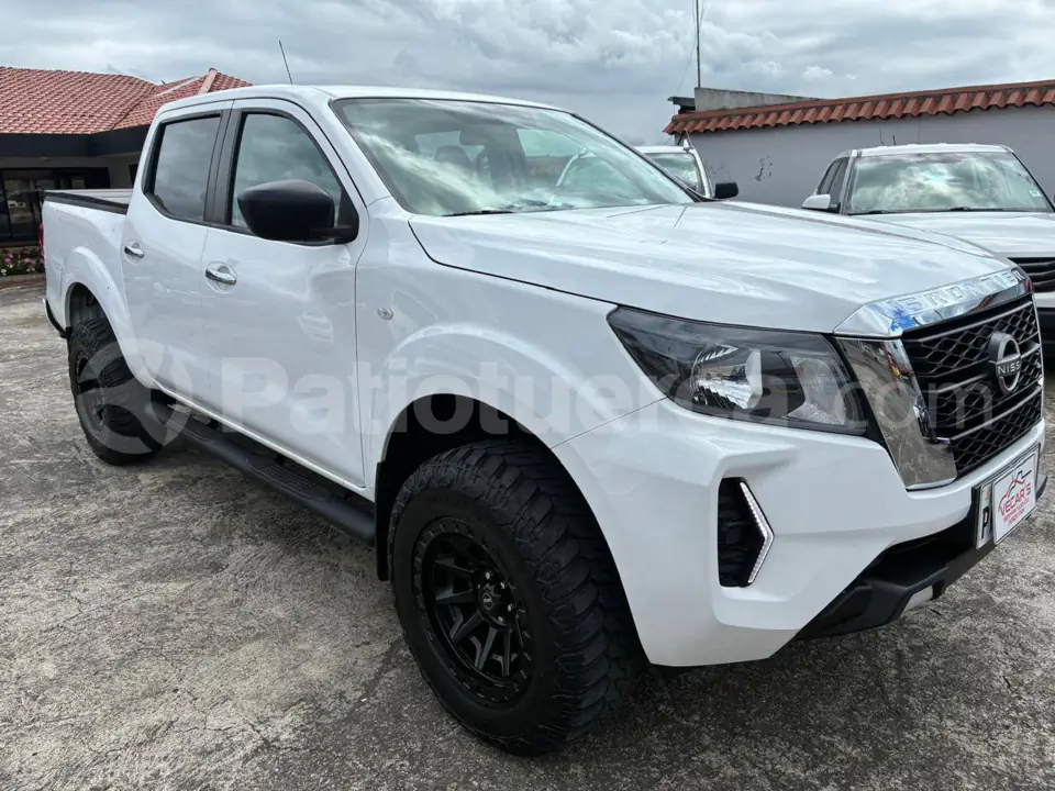 Foto 3 de Nissan Frontier SE