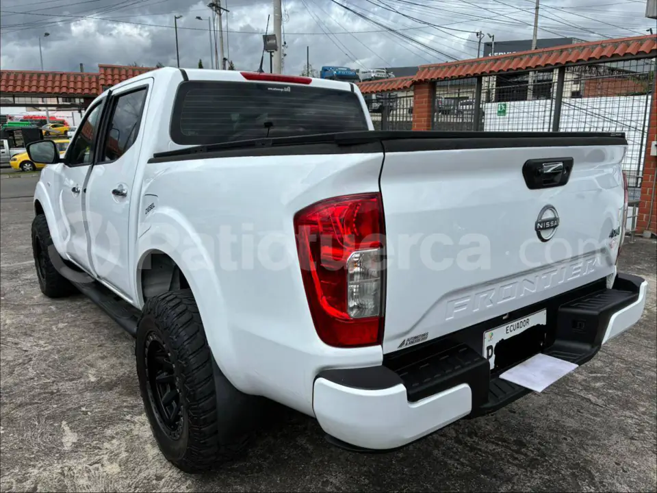 Foto 5 de Nissan Frontier SE