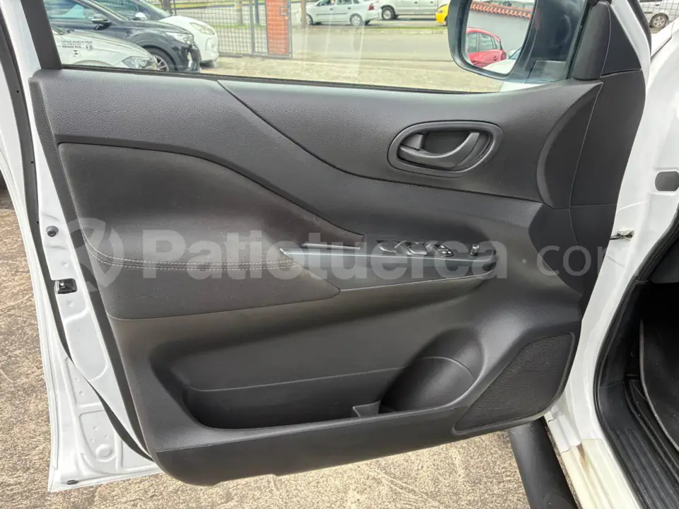 Foto 6 de Nissan Frontier SE