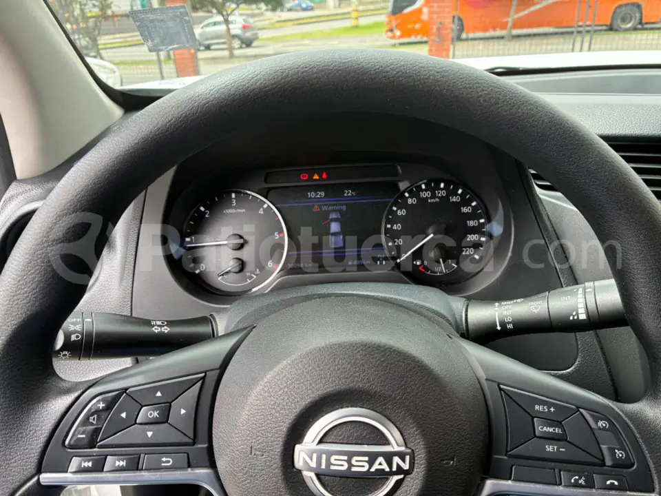 Foto 17 de Nissan Frontier SE