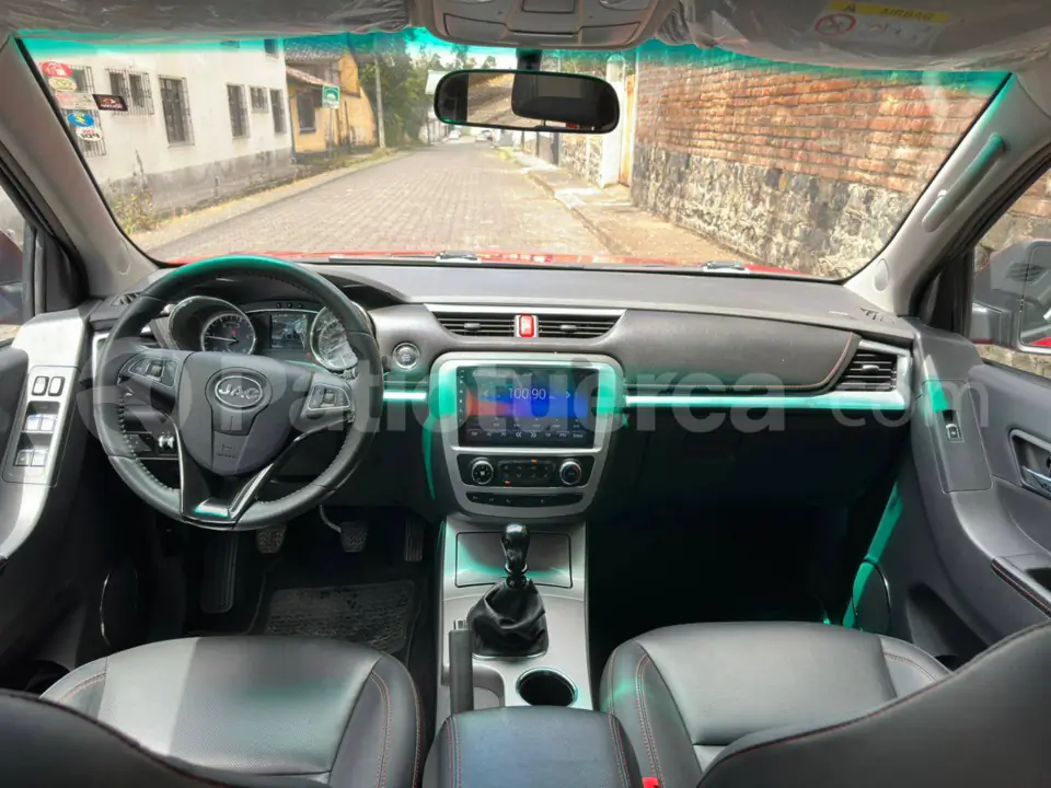 Foto 14 de JAC T8 LUXURY