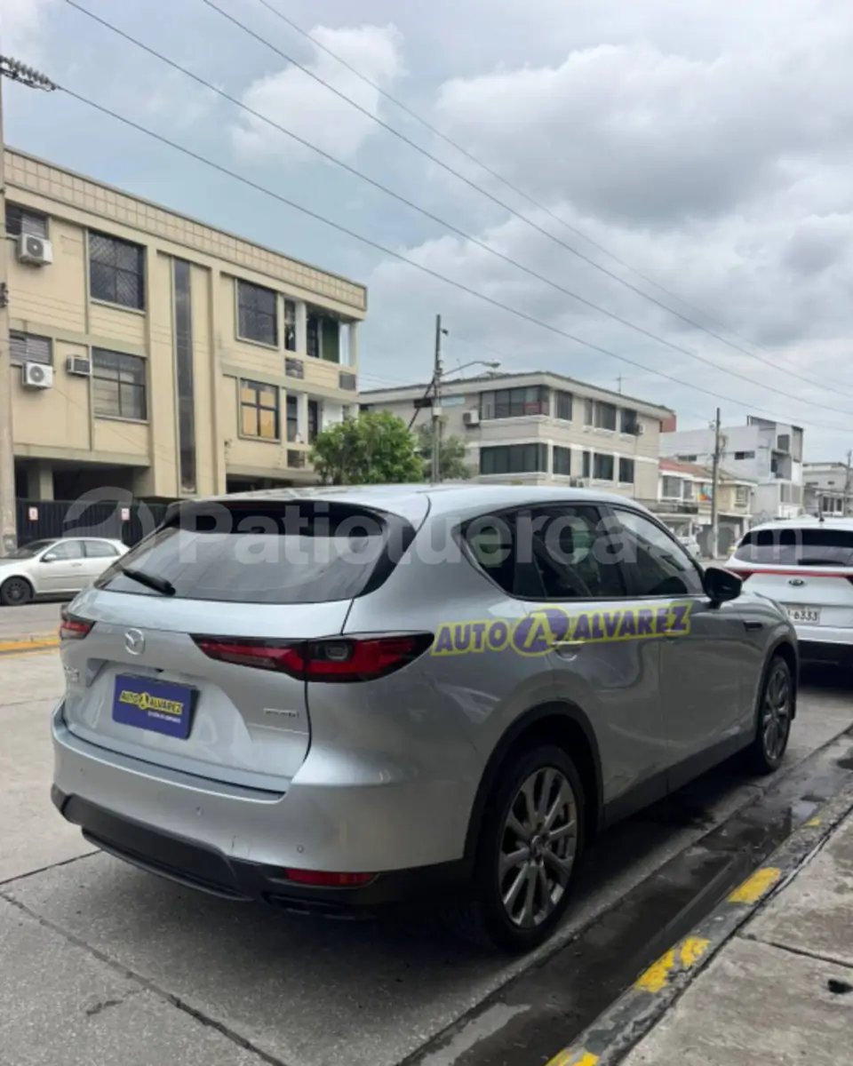 Foto 3 de Mazda CX-60 HIGH