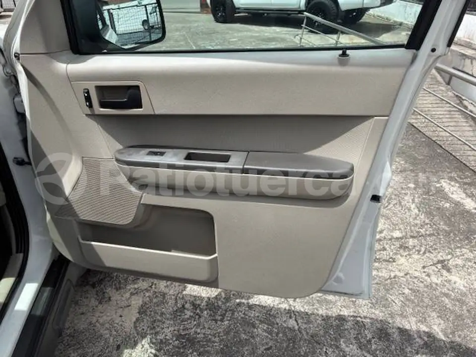 Foto 16 de Ford Escape