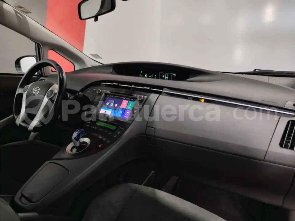 Foto 9 de Toyota Prius 4G