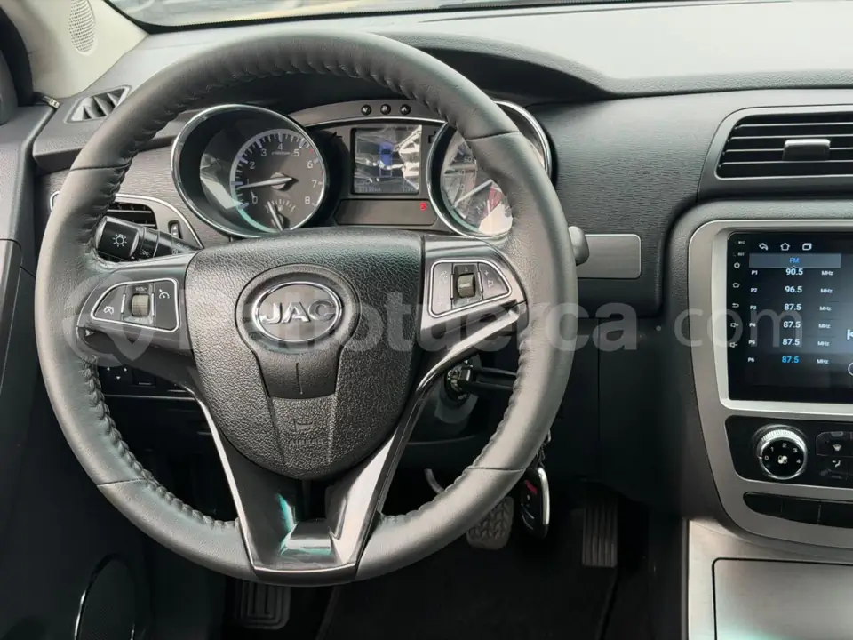 Foto 13 de JAC T6 LUXURY