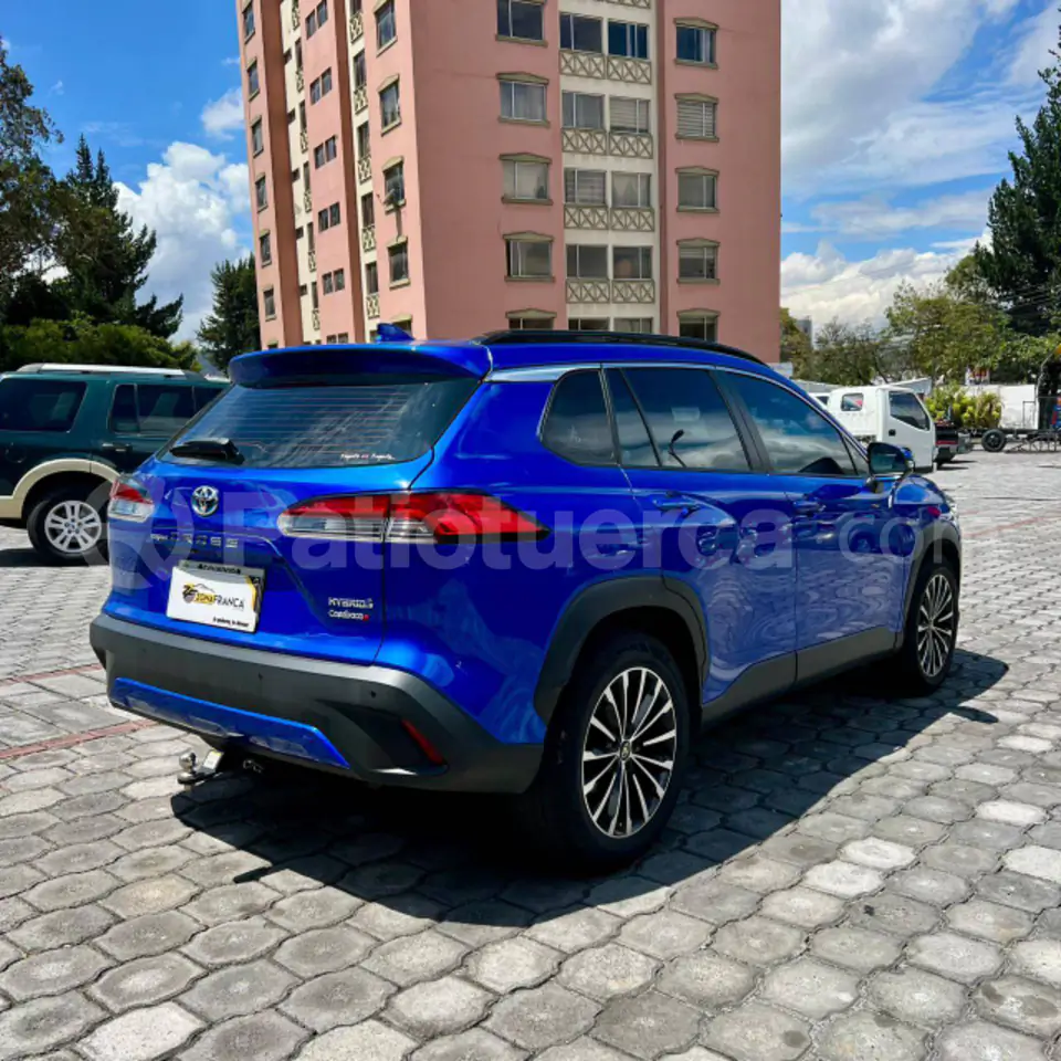 Foto 7 de Toyota Corolla Cross Mid