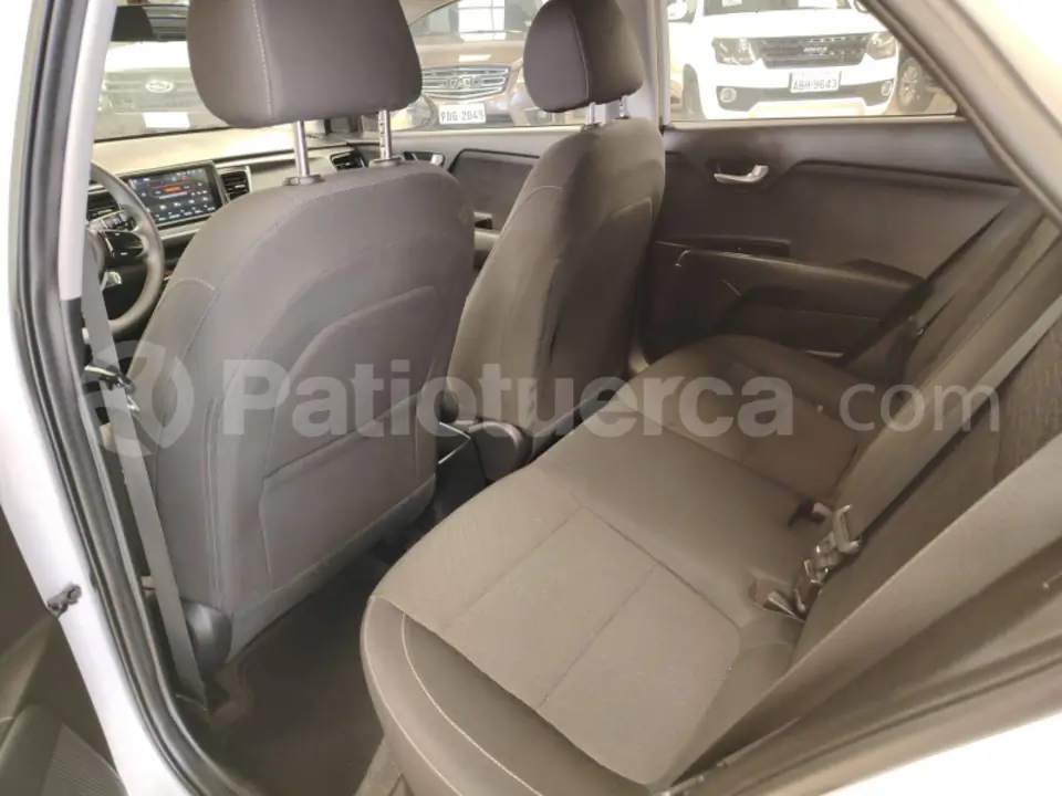Foto 20 de Kia Rio