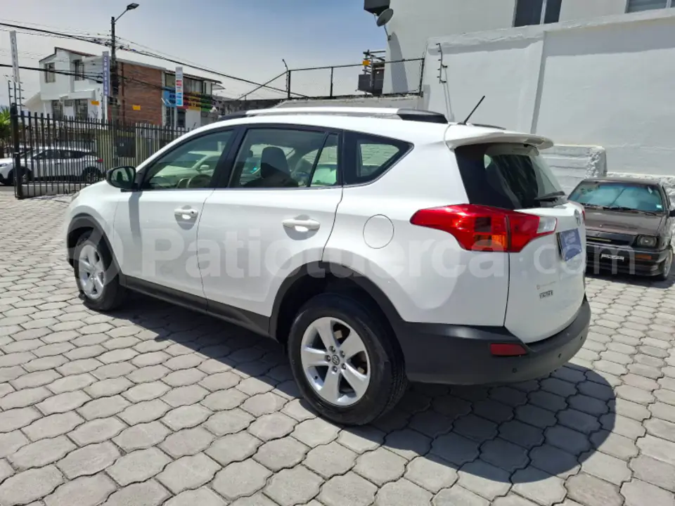 Foto 9 de Toyota NEW RAV 4