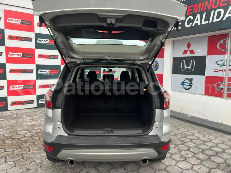 Foto 7 de Ford Escape Trend