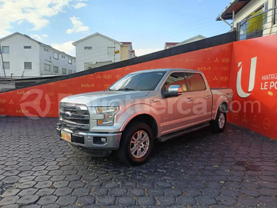 Foto 2 de Ford F150 XLT 4X4