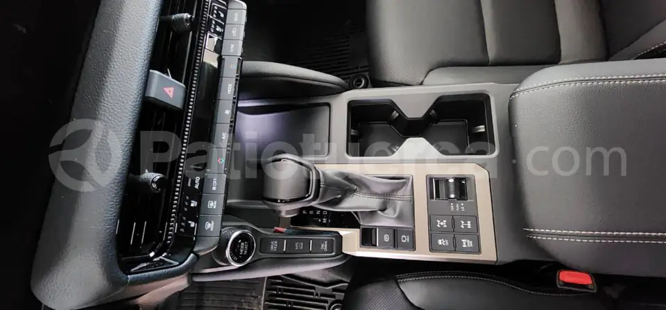 Foto 9 de Toyota Land Cruiser Prado