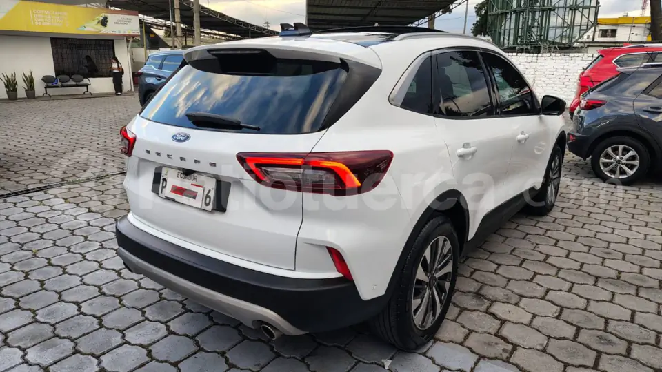 Foto 4 de Ford Escape Titanium