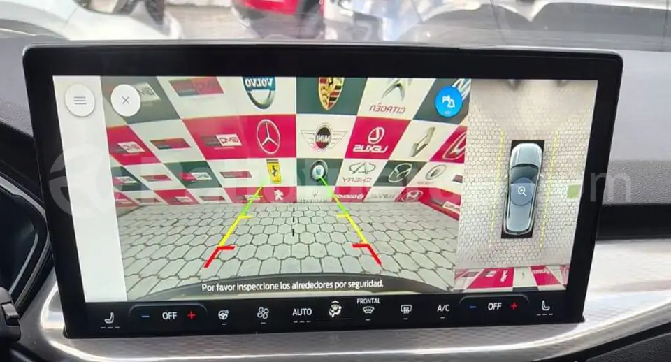 Foto 12 de Ford Escape Titanium