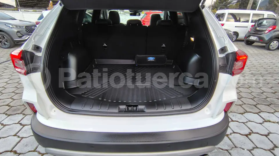 Foto 16 de Ford Escape Titanium