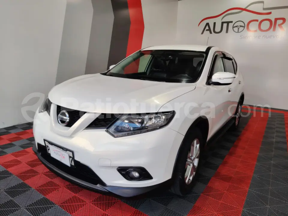 Foto 1 de Nissan XTRAIL SENSE