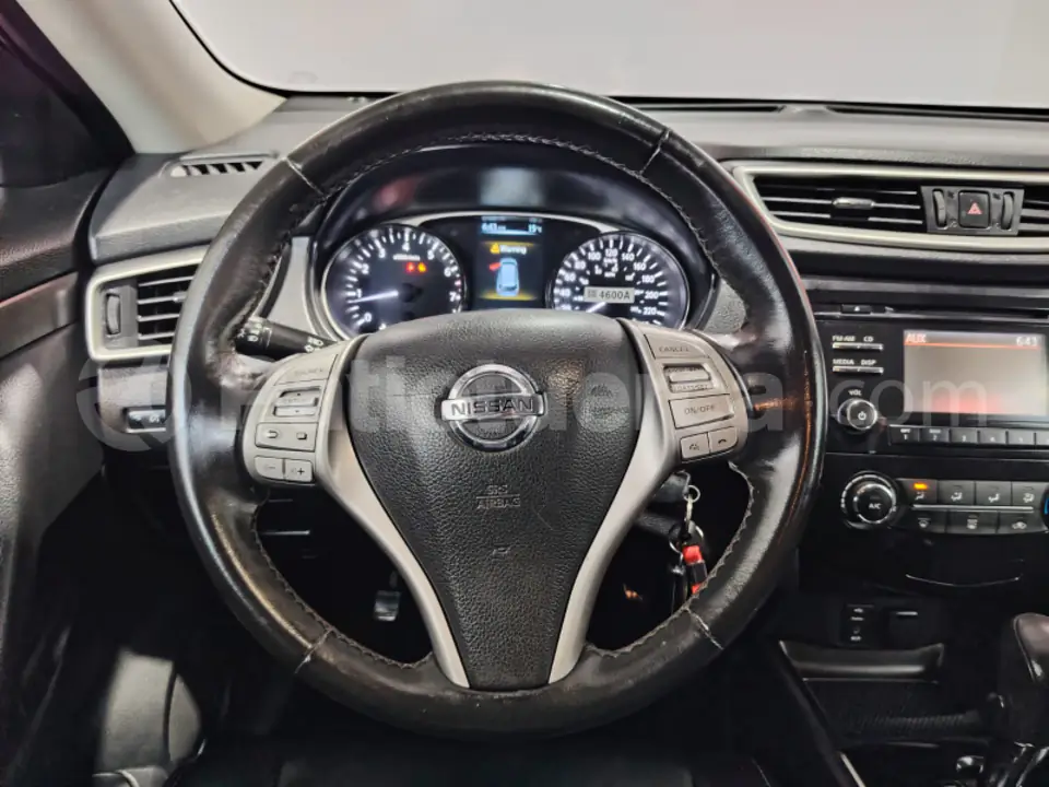 Foto 12 de Nissan XTRAIL SENSE