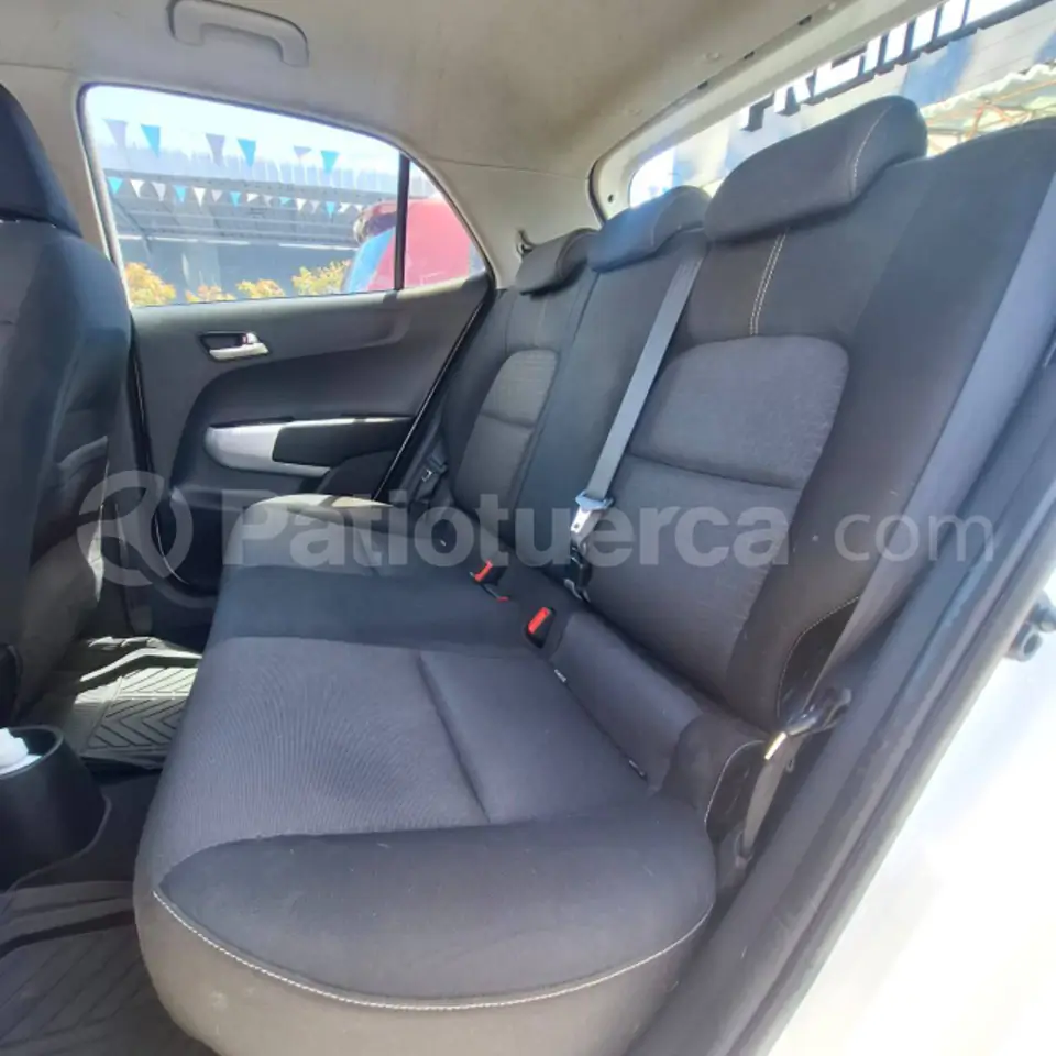 Foto 18 de Kia PICANTO EX