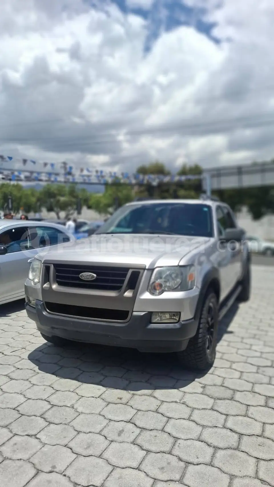 Foto 1 de Ford Explorer Sport Trac