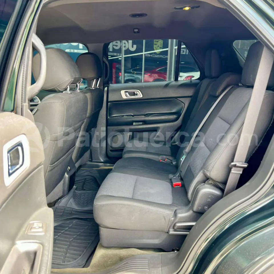 Foto 4 de Ford Explorer Base