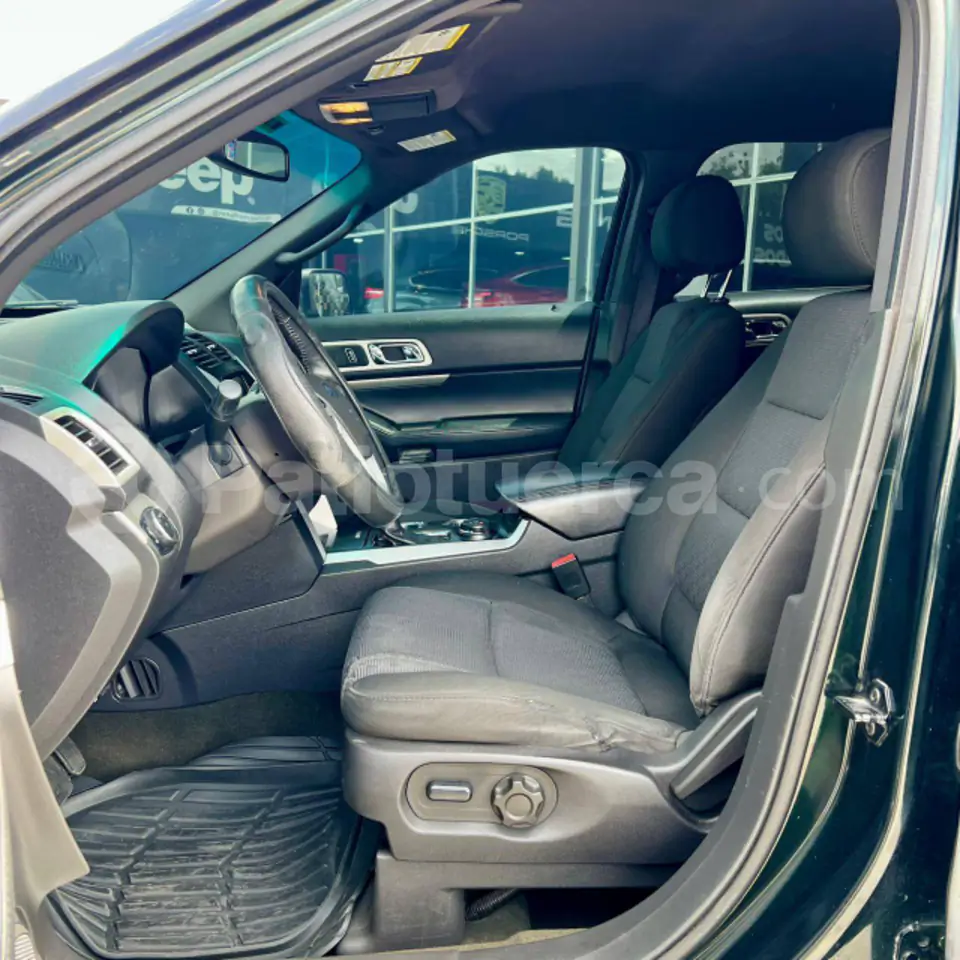 Foto 5 de Ford Explorer Base