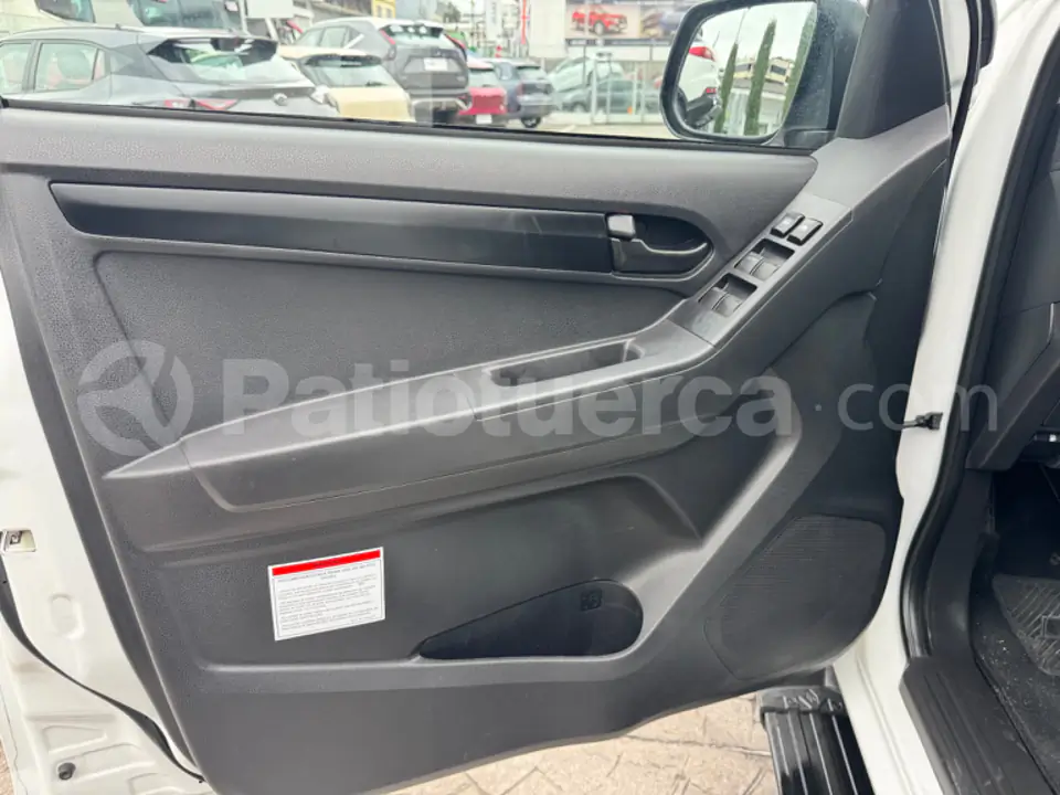 Foto 12 de Chevrolet D-MAX HI RIDE CRDI