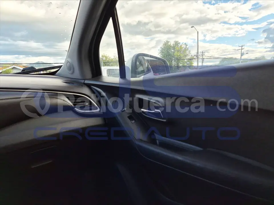 Foto 12 de Chevrolet Tracker LS