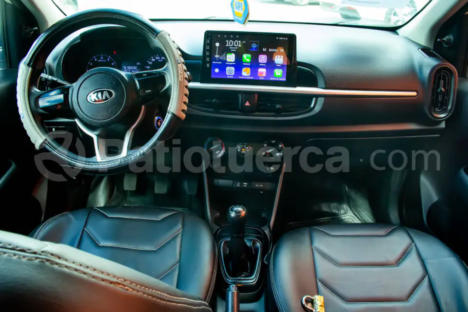 Foto 8 de Kia PICANTO LX