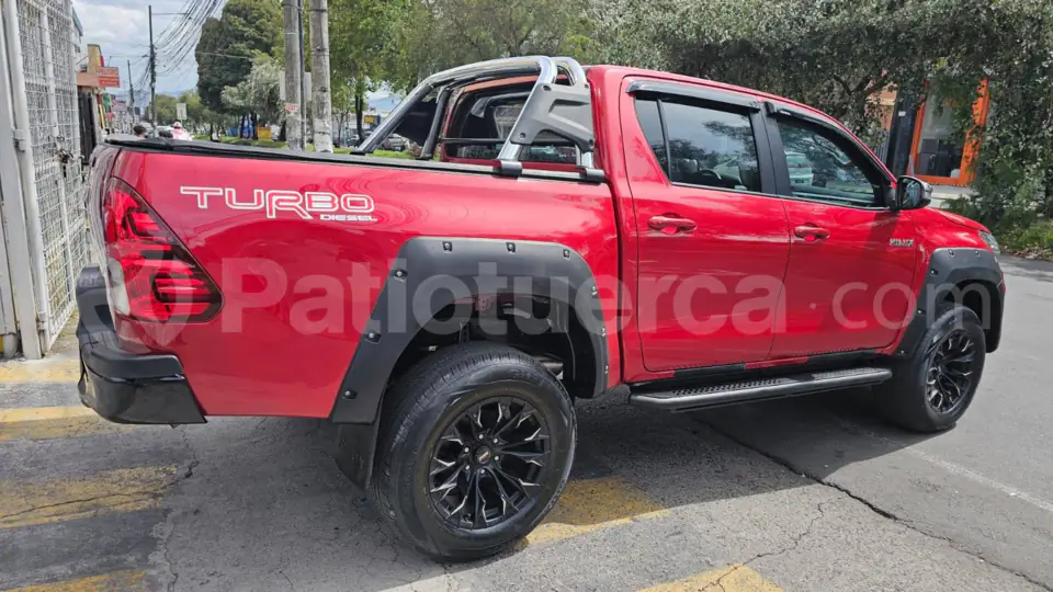 Foto 4 de Toyota NEW HILUX 2.4 CD 4X4
