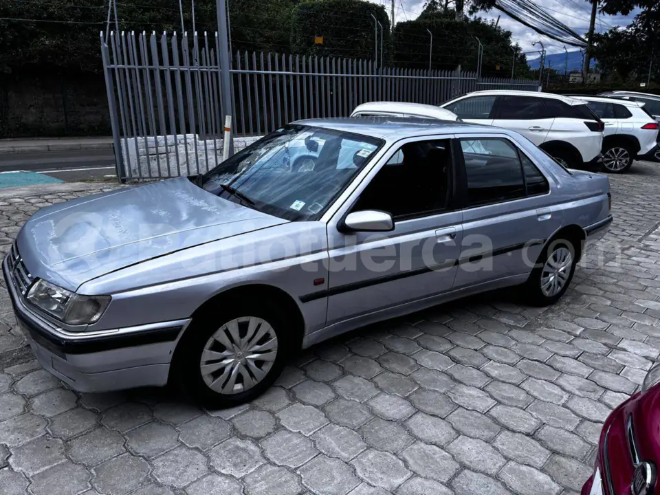 Foto 1 de Peugeot Berlina 605 SV 3.0