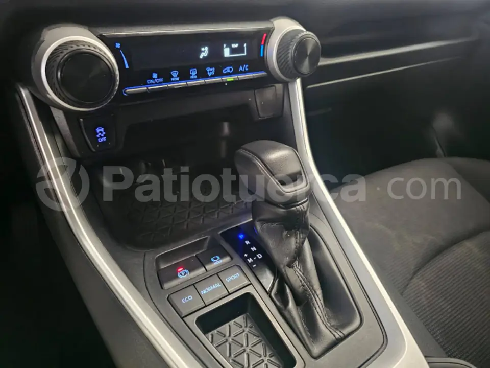 Foto 9 de Toyota RAV 4