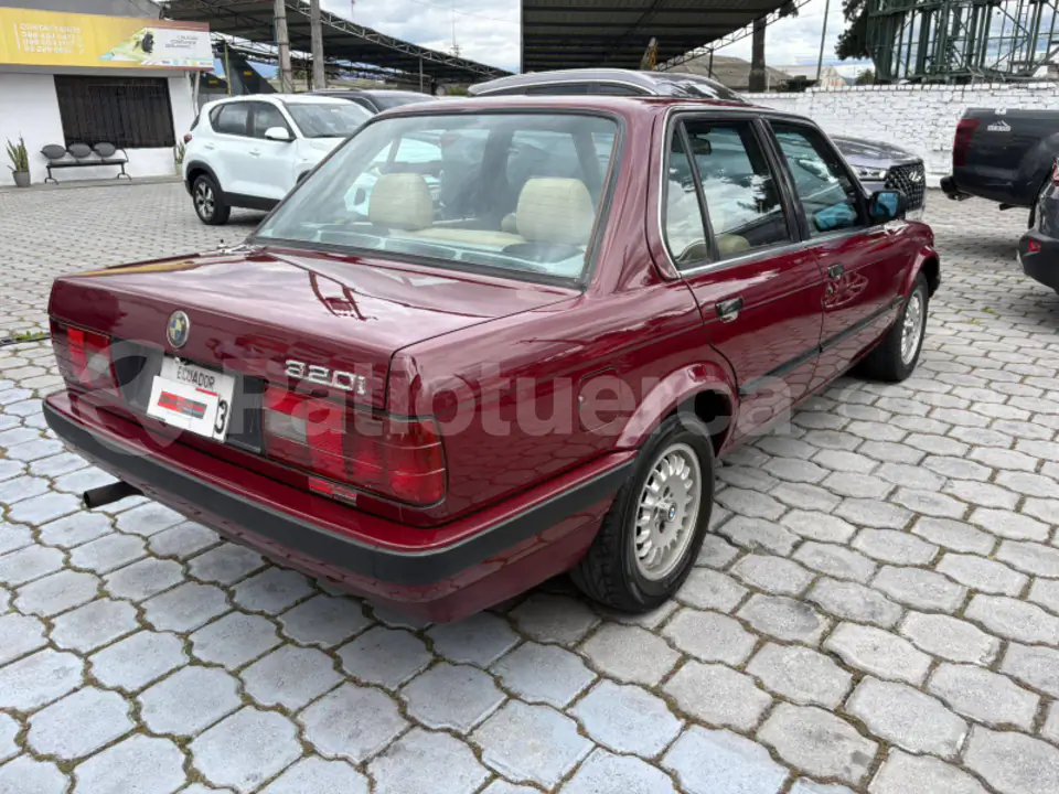 Foto 8 de BMW 320i