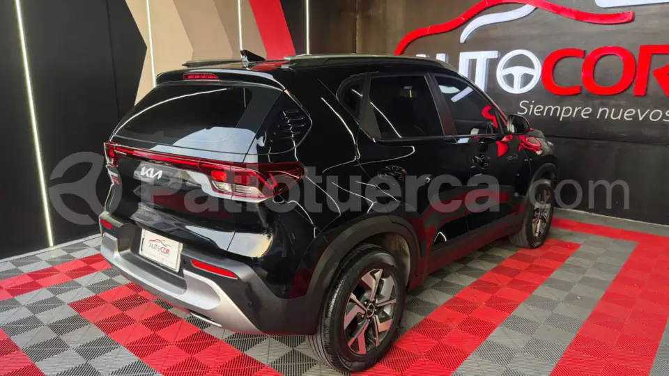 Foto 4 de Kia Sonet AC