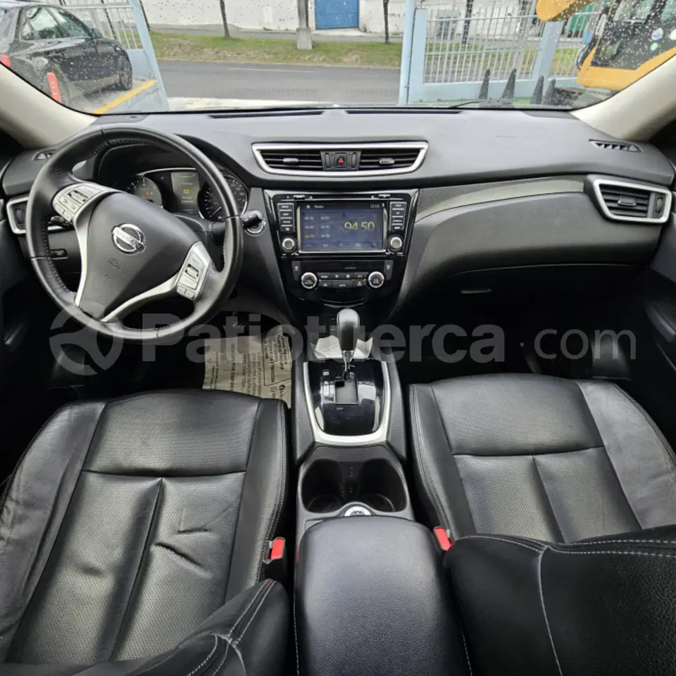 Foto 4 de Nissan XTRAIL EXCLUSIVE