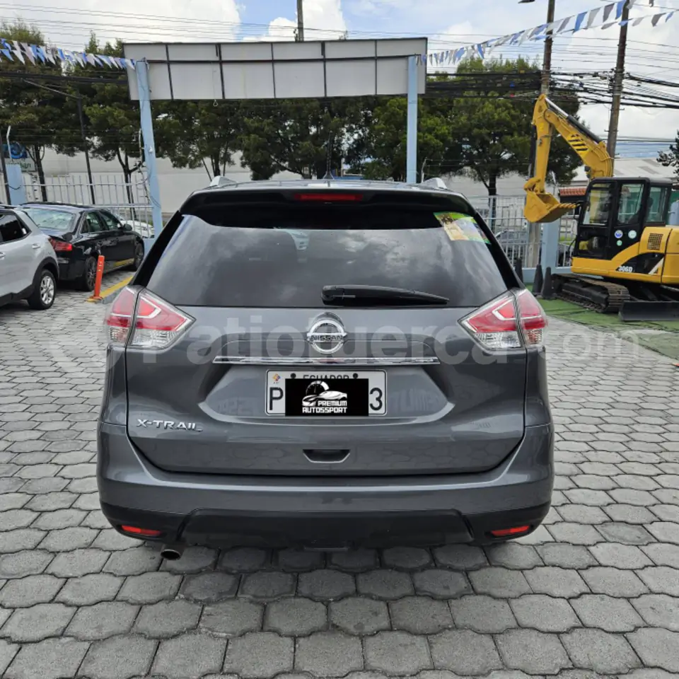 Foto 15 de Nissan XTRAIL EXCLUSIVE