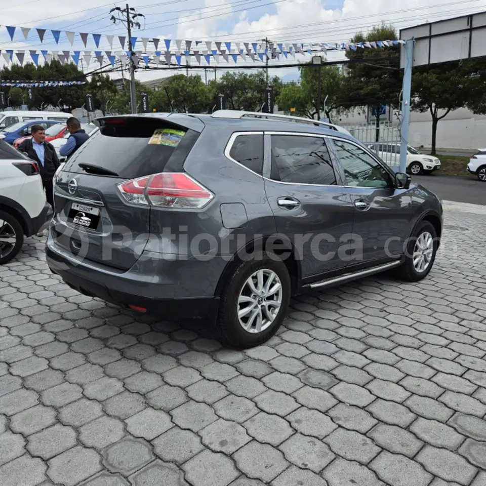 Foto 18 de Nissan XTRAIL EXCLUSIVE
