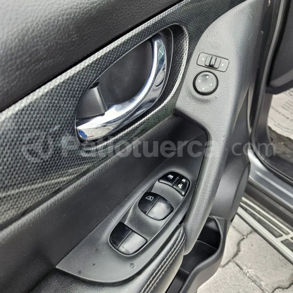 Foto 21 de Nissan XTRAIL EXCLUSIVE