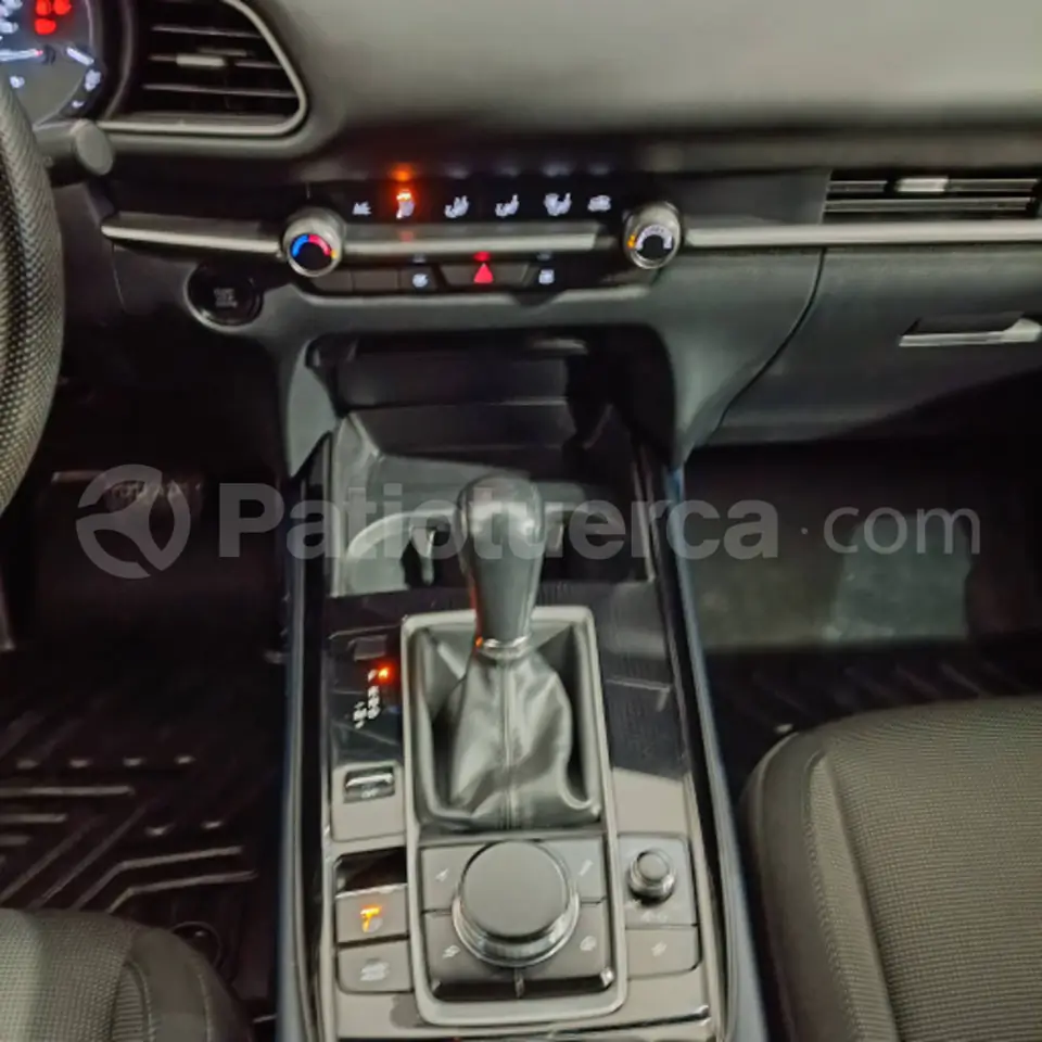 Foto 10 de Mazda CX30 CORE