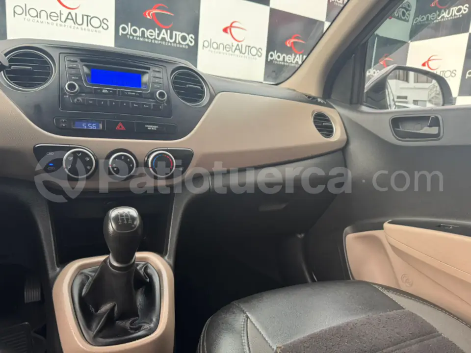 Foto 13 de Hyundai Grand I10 HB