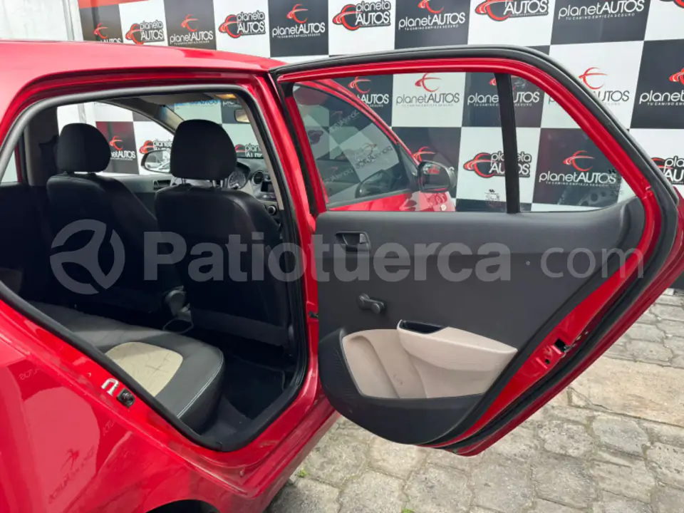 Foto 14 de Hyundai Grand I10 HB