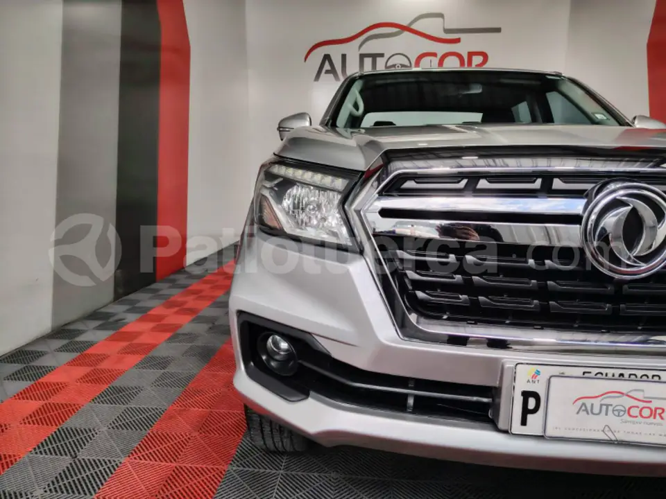 Foto 8 de DongFeng NEW RICH 6 4X2 GASOLINA