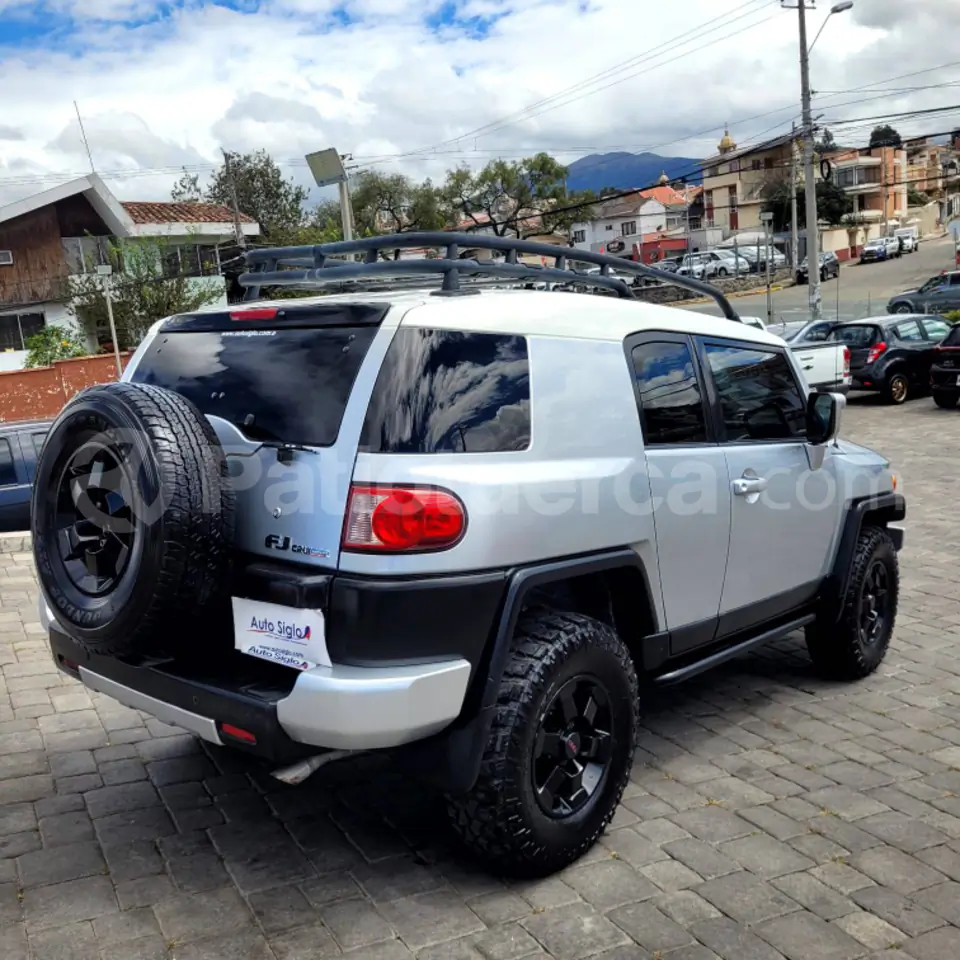 Foto 6 de Toyota FJ Cruiser