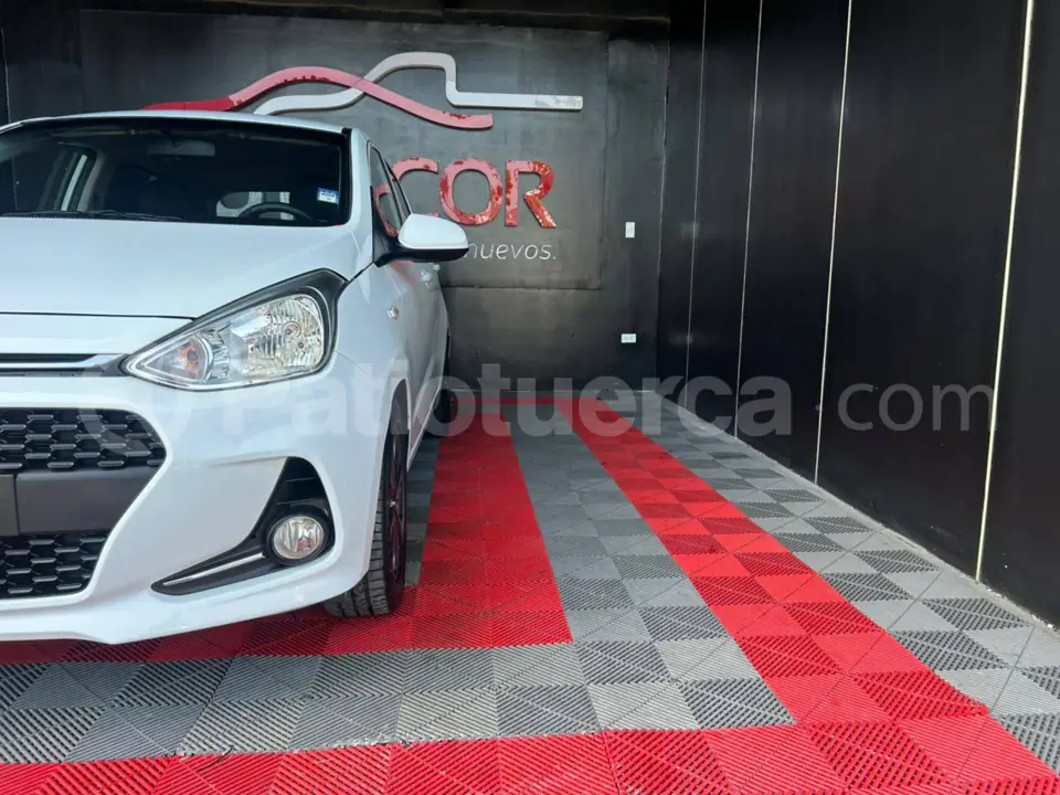 Foto 4 de Hyundai Grand i10 AI3 HB