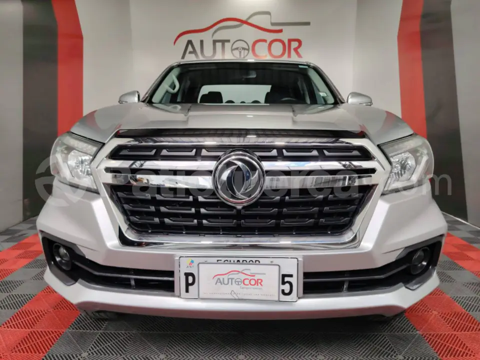 Foto 3 de DongFeng NEW RICH 6 4X2 GASOLINA