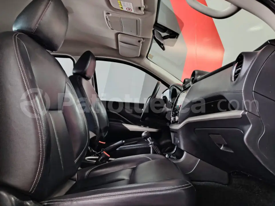Foto 16 de DongFeng NEW RICH 6 4X2 GASOLINA
